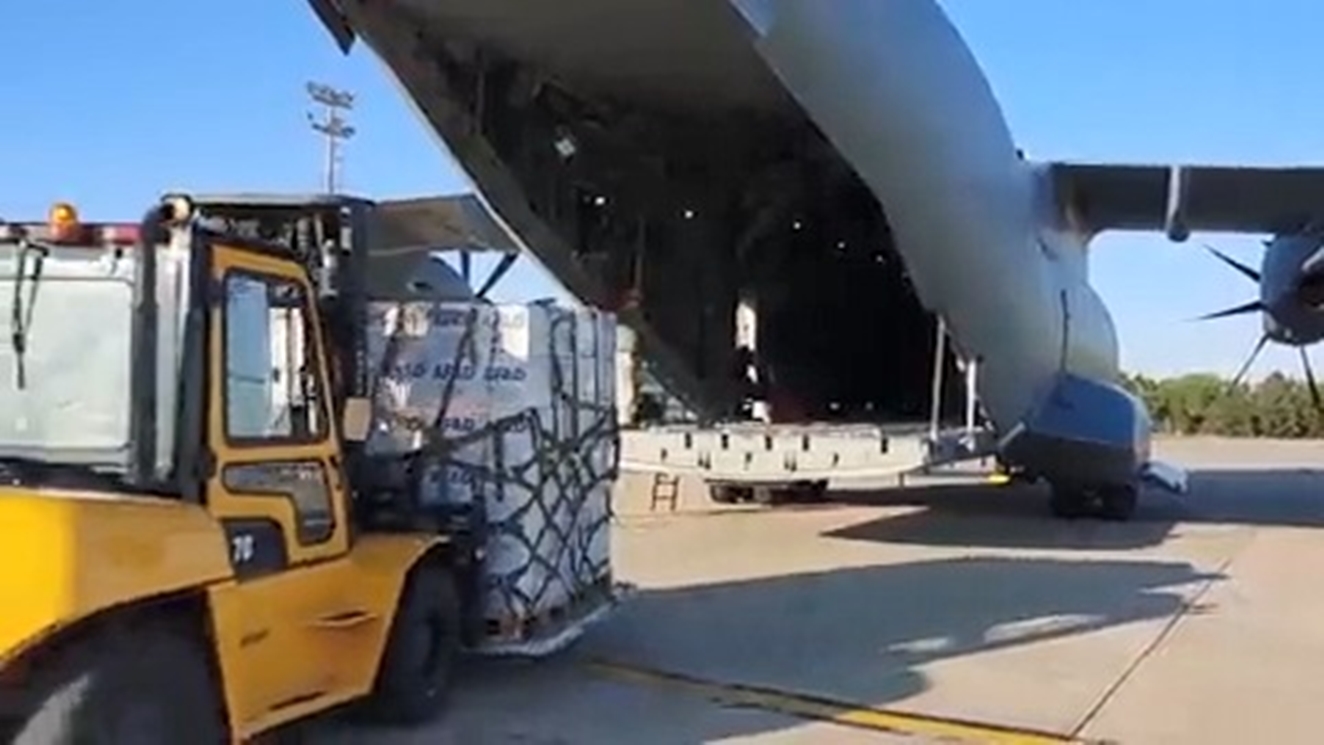 Türkiye'den Pakistan'a yardım malzemeleri taşıyan 6'ncı uçak yola çıktı