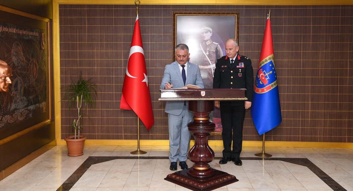 Antalya Valisi Ersin Yazıcı, Rütbe Terfi Töreni’ne Katıldı 