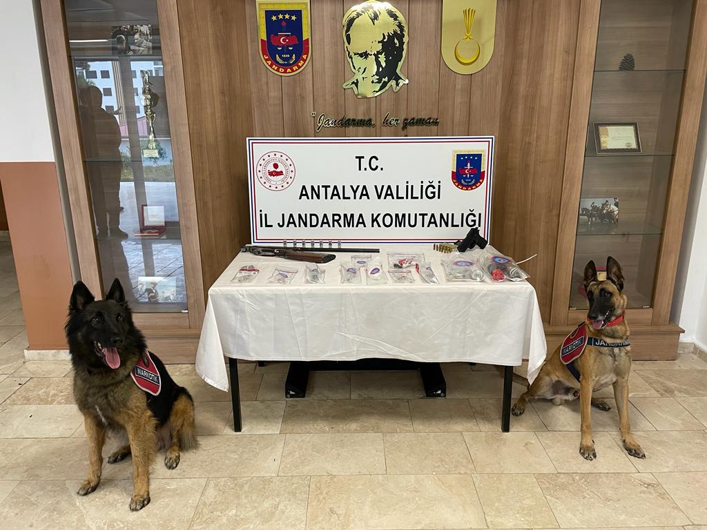 UYUŞTURUCU İLE MÜCADELE KARARLILIKLA DEVAM EDİYOR