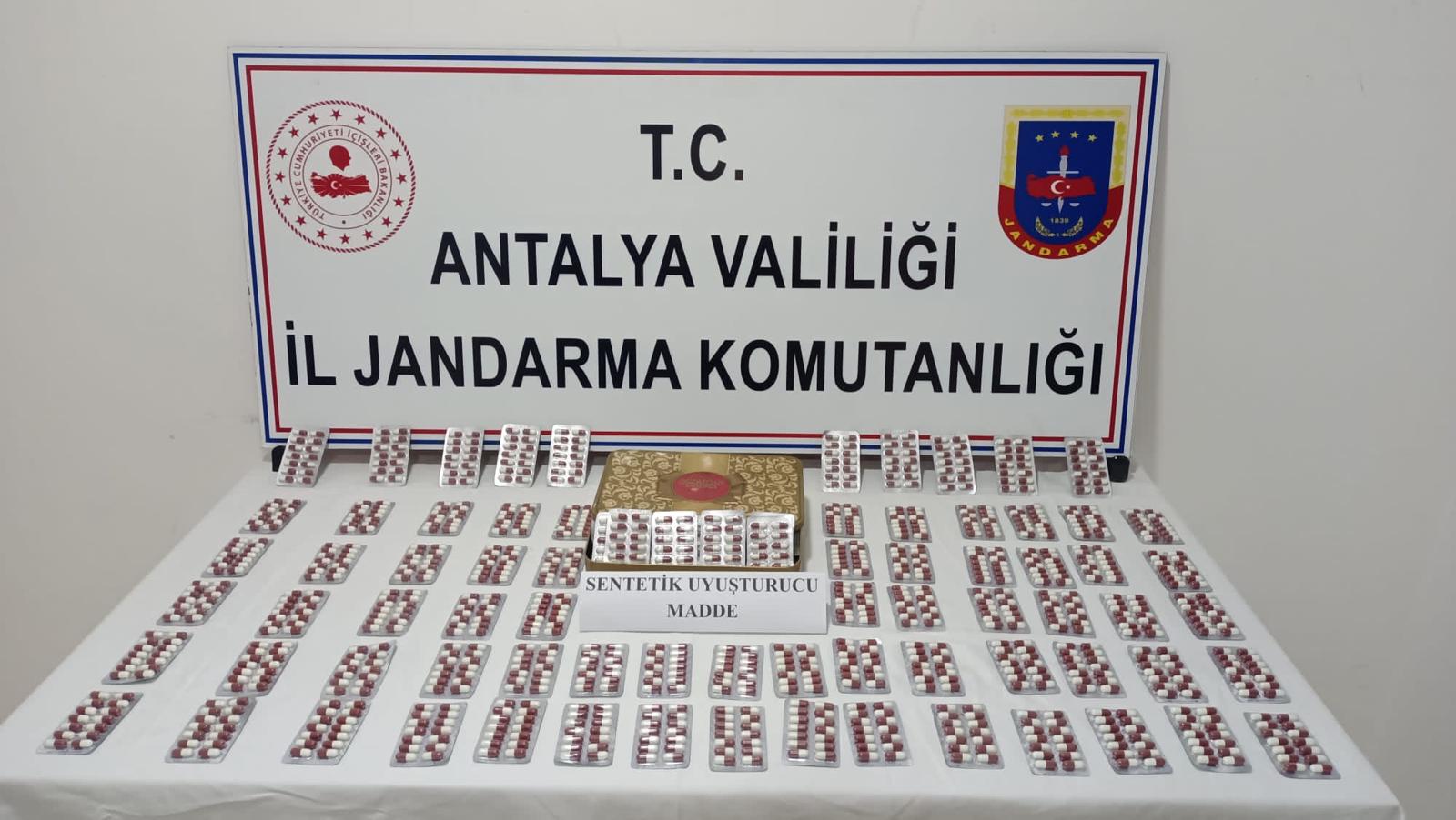 NARKOTİK KÖPEĞİ BAYIR UYUŞTURUCUYA GEÇİT VERMEDİ