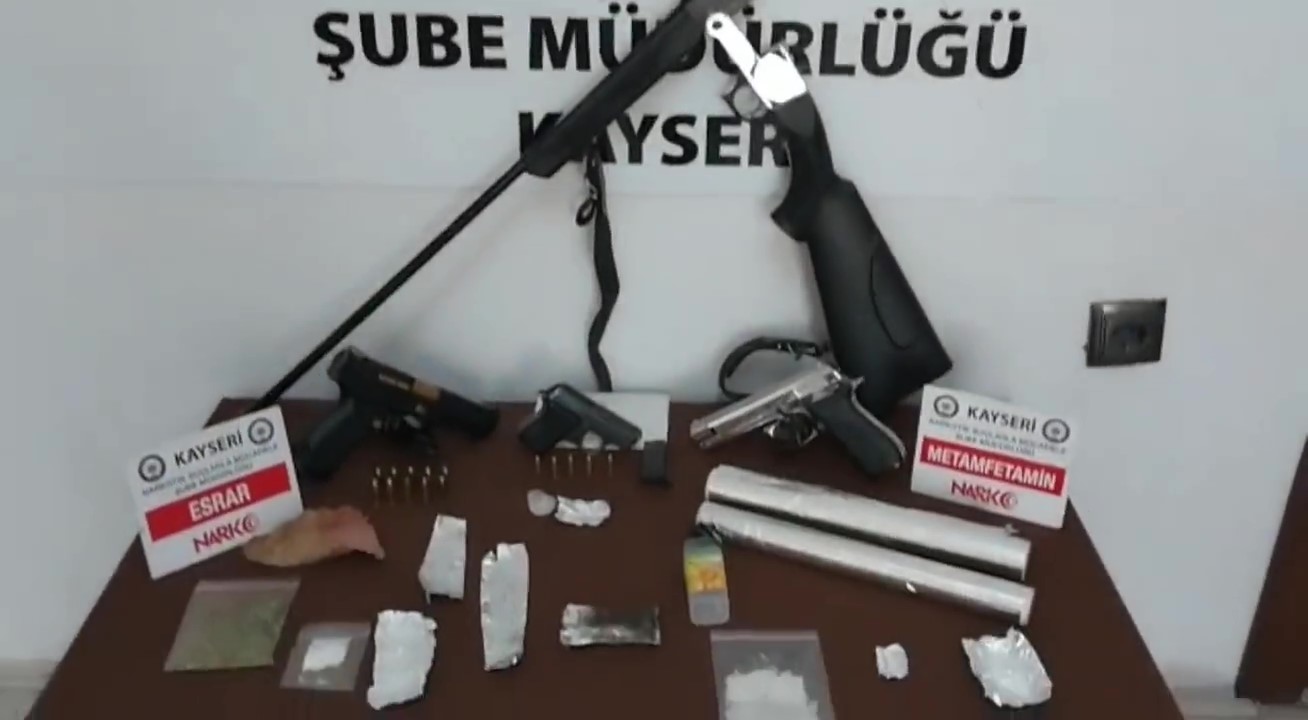 Kayseri'de uyuşturucu operasyonu: 9 gözaltı