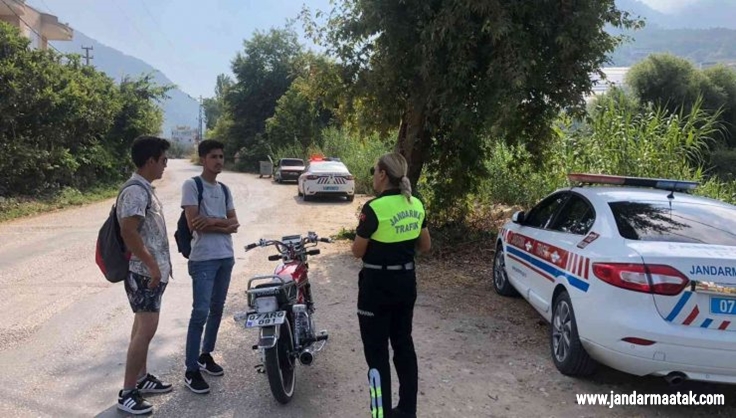 Antalya'da jandarmadan motosiklet denetimi