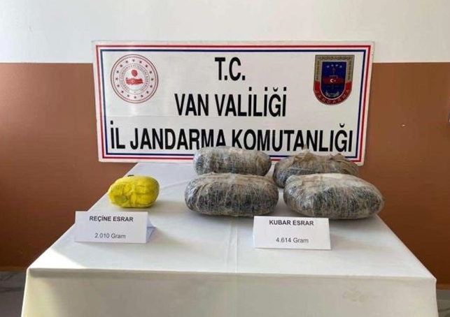 Van'da 6 kilo 624 gram uyuşturucu ele geçirildi 