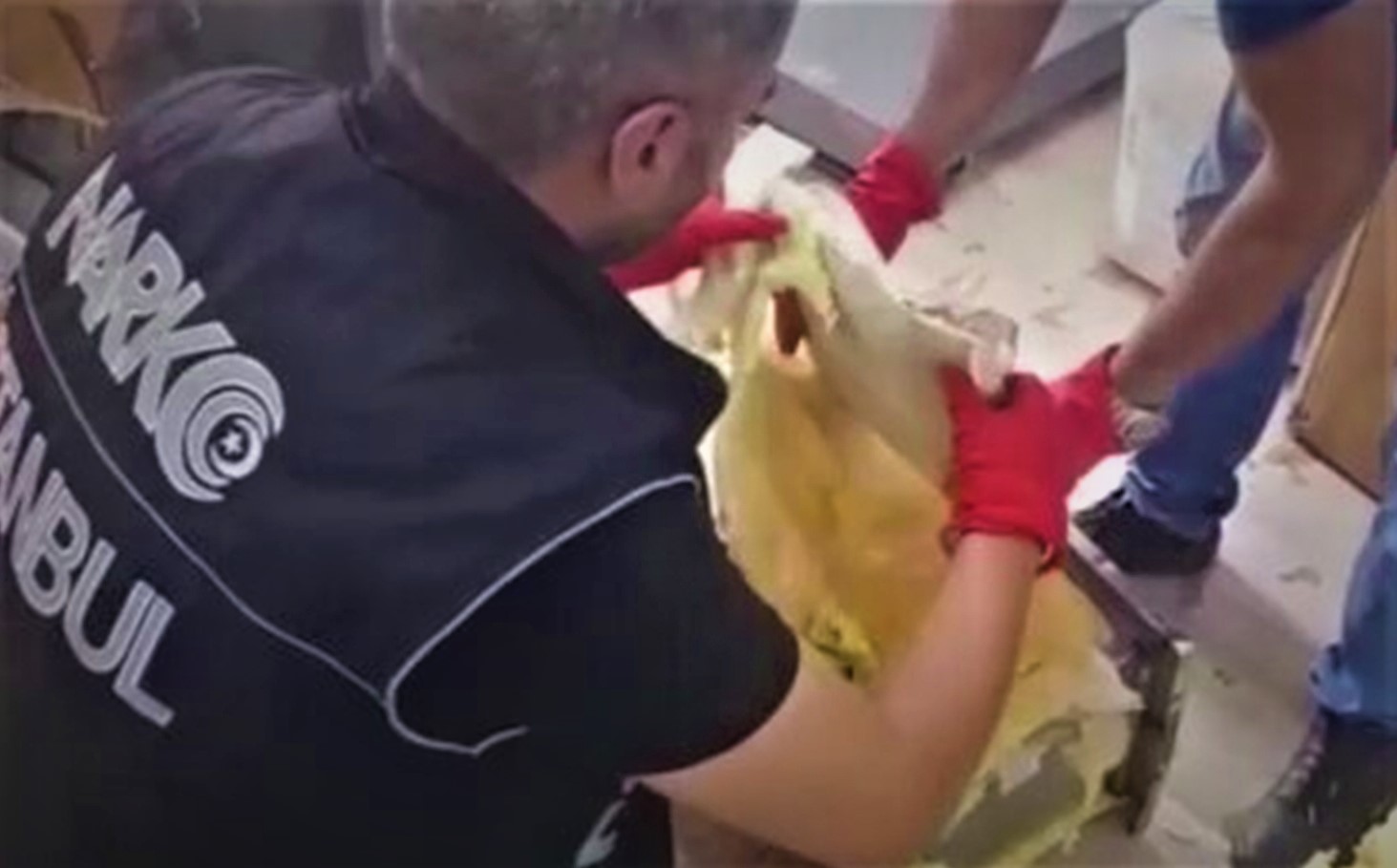 İstanbul’da 316 bin uyuşturucu hap ele geçirildi