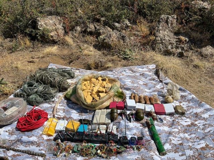 Van’da Tendürek Dağı kırsalında PKK'ya ait patlayıcılar ele geçirildi