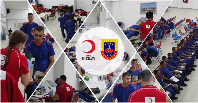Jandarmadan Kızılay'a kan bağışı