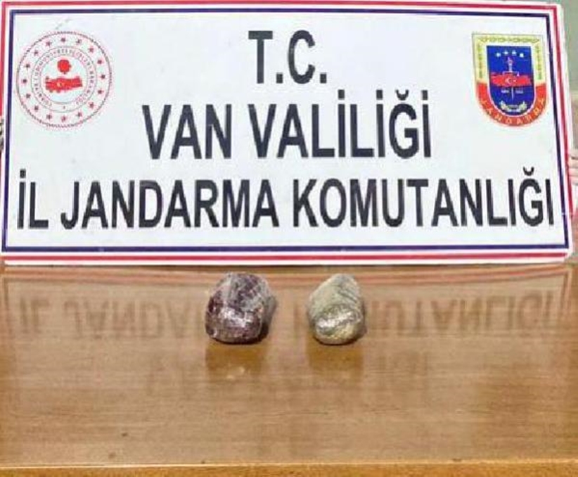 Van'da 2 kilogram afyon sakızı ele geçirildi