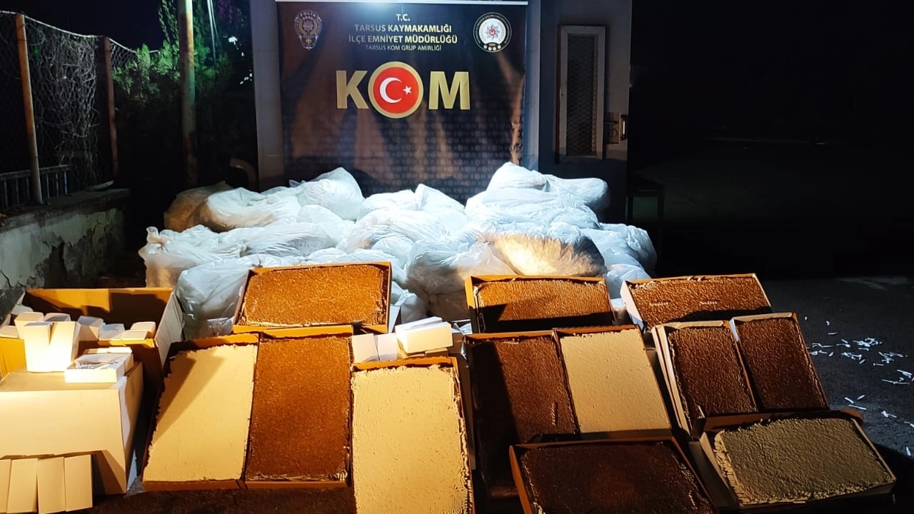 Mersin'de 959 bin adet makaron ele geçirildi