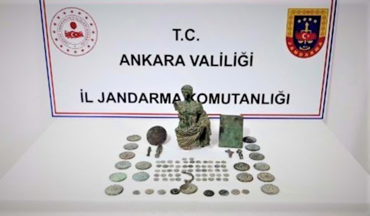 Ankara’da, jandarmadan tarihi eser operasyonunda 2 kişi tutuklandı